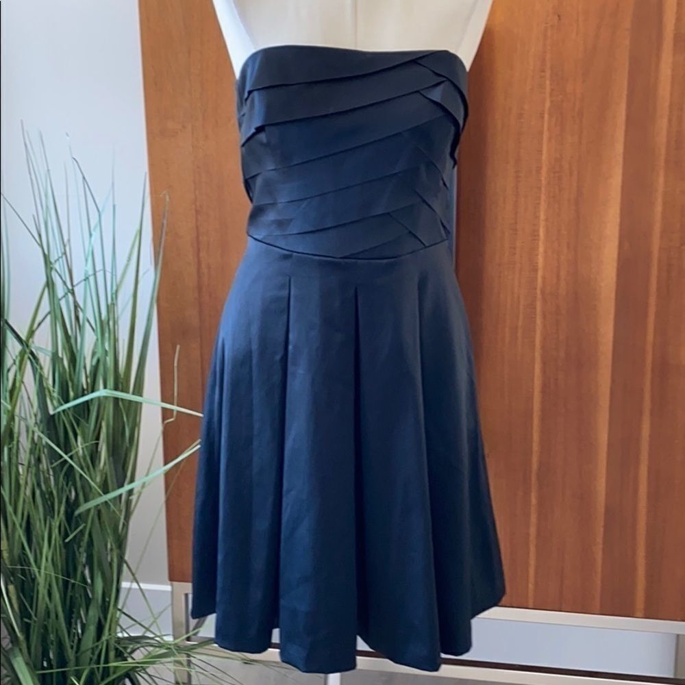 White House Black Market‎ Strapless Pleated  Cocktail Dress Black 4 EUC